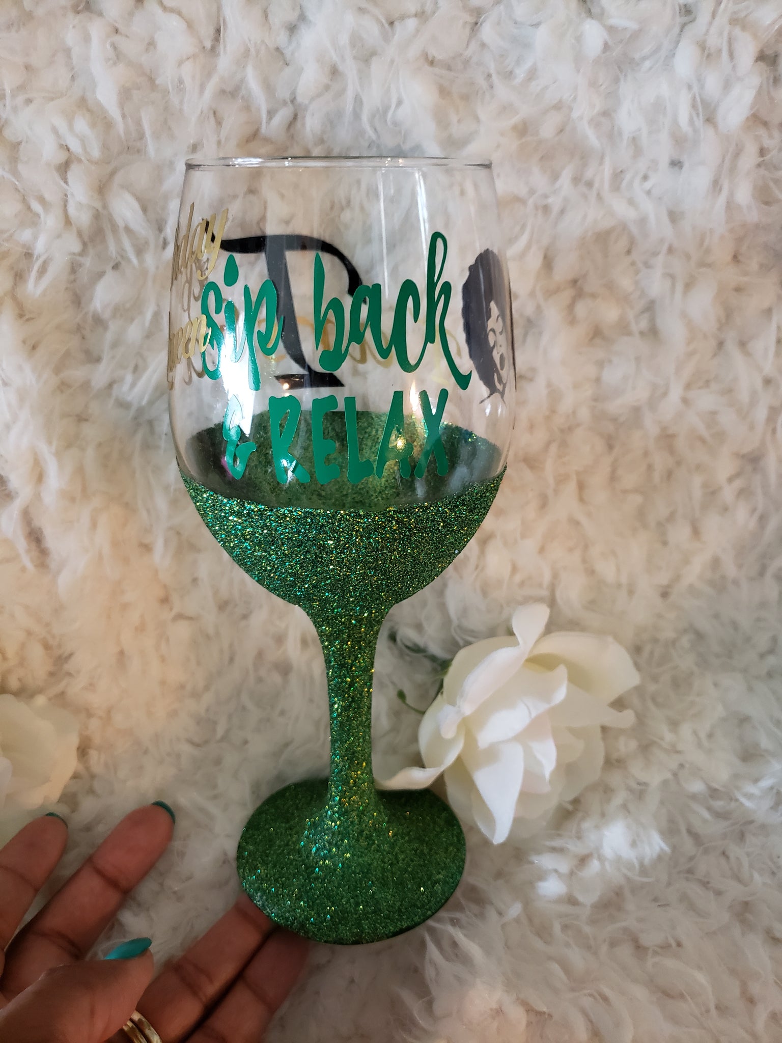 20 oz. Personalized Glitter Wine Sip Back & Relax – Velle Crafts